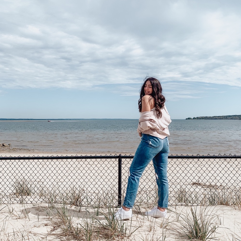 Meet your Posher, Emma